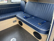 Volkswagen Campervan Split-Screen 65