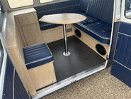 Volkswagen Campervan Split-Screen 63