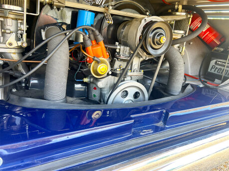 Volkswagen Campervan Split-Screen 74