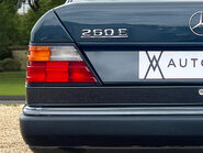 Mercedes-Benz C Class 260 E 20
