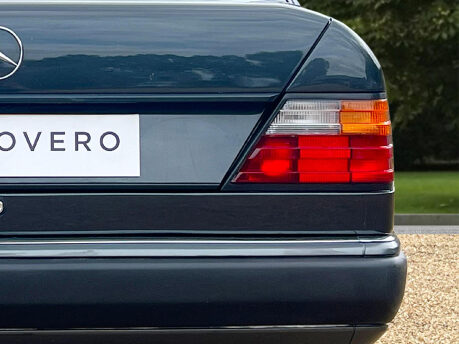 Mercedes-Benz C Class 260 E 21