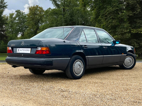 Mercedes-Benz C Class 260 E 5