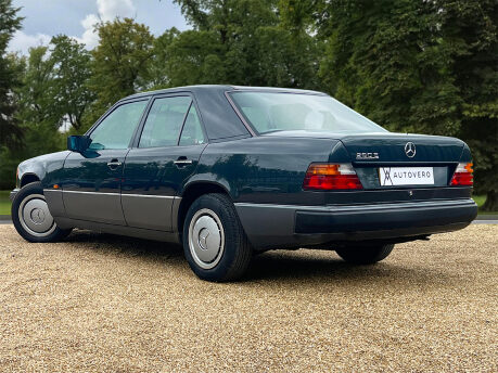 Mercedes-Benz C Class 260 E 7