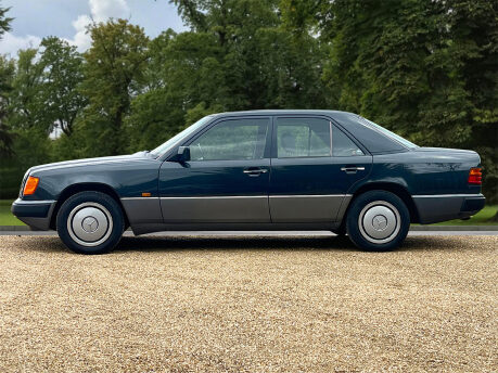 Mercedes-Benz C Class 260 E 8