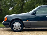 Mercedes-Benz C Class 260 E 10