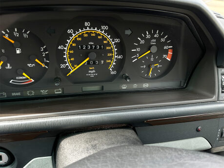 Mercedes-Benz C Class 260 E 47