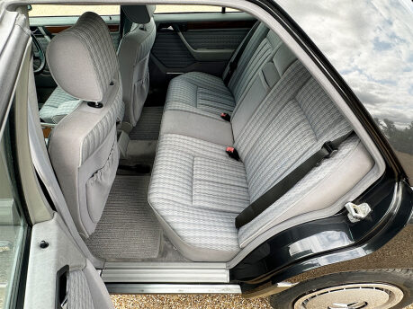 Mercedes-Benz C Class 260 E 55