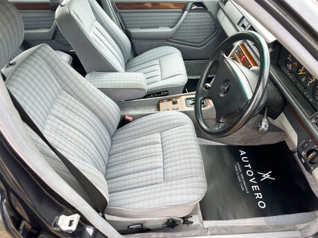 Mercedes-Benz C Class 260 E 39