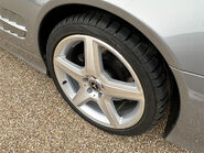 Mercedes-Benz SL Series SL350 27