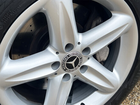 Mercedes-Benz SL Series SL350 39