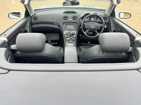 Mercedes-Benz SL Series SL350 41