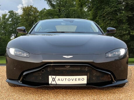 Aston Martin Vantage V8 2