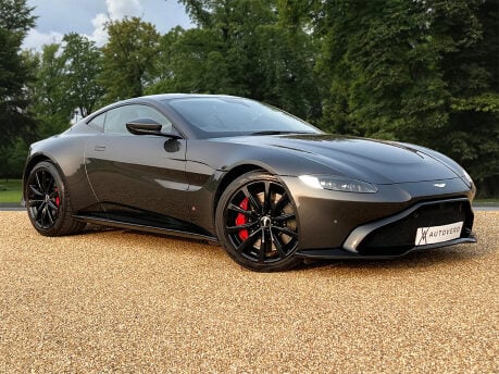 Aston Martin Vantage V8 3