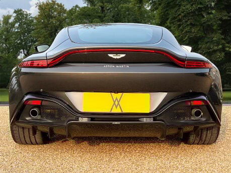 Aston Martin Vantage V8 6