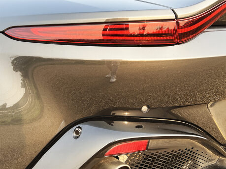 Aston Martin Vantage V8 22