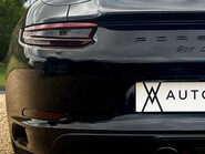 Porsche 911 CARRERA GTS PDK 23