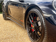 Porsche 911 CARRERA GTS PDK 14