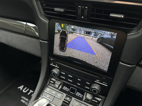 Porsche 911 CARRERA GTS PDK 68