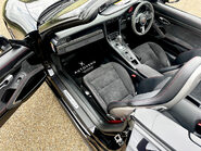 Porsche 911 CARRERA GTS PDK 42