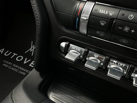 Ford Mustang BULLITT 55