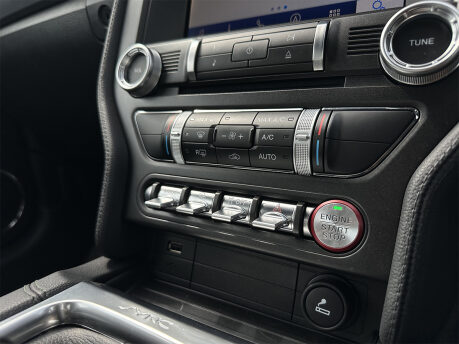 Ford Mustang BULLITT 56