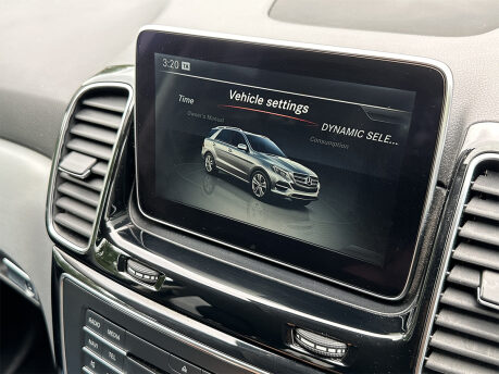 Mercedes-Benz GLE GLE 250 D 4MATIC AMG LINE 69