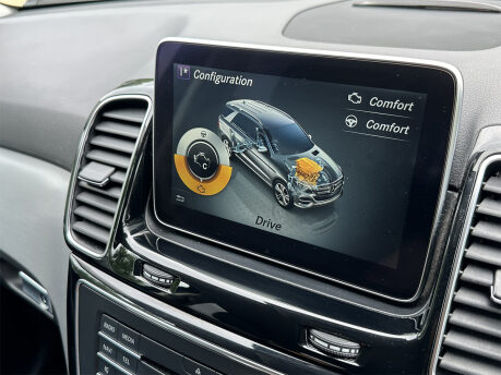 Mercedes-Benz GLE GLE 250 D 4MATIC AMG LINE 71