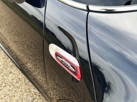 Mini Hatch JOHN COOPER WORKS 32