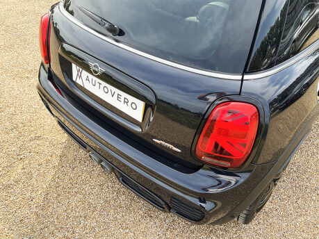 Mini Hatch JOHN COOPER WORKS 23