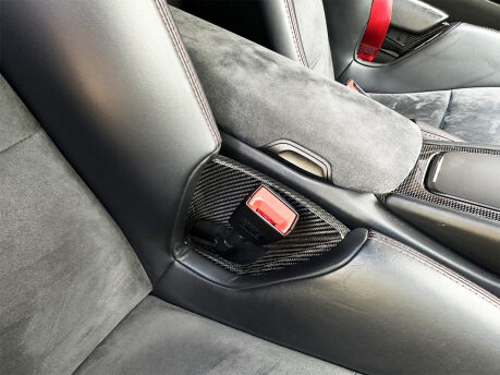 Porsche Cayman GT4 51