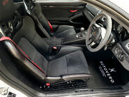 Porsche Cayman GT4 42