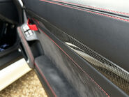 Porsche Cayman GT4 66