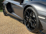 Lamborghini Aventador SVJ ROADSTER (LP 770-4) 14