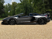 Lamborghini Aventador SVJ ROADSTER (LP 770-4) 8