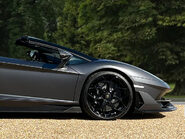 Lamborghini Aventador SVJ ROADSTER (LP 770-4) 12