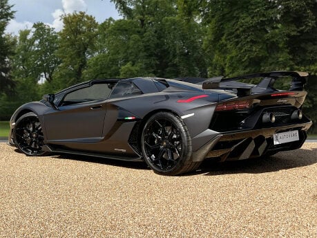 Lamborghini Aventador SVJ ROADSTER (LP 770-4) 7