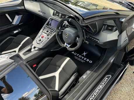 Lamborghini Aventador SVJ ROADSTER (LP 770-4) 63