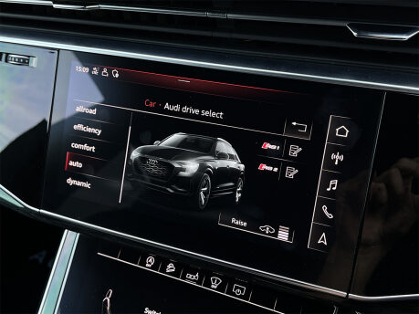 Audi Q8 RS VORSPRUNG TFSI QUATTRO MHEV 82