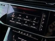 Audi Q8 RS VORSPRUNG TFSI QUATTRO MHEV 83