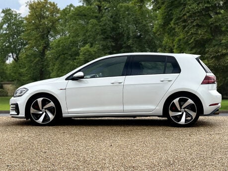Volkswagen Golf GTI PERFORMANCE TSI DSG 8