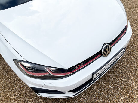 Volkswagen Golf GTI PERFORMANCE TSI DSG 29