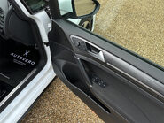 Volkswagen Golf GTI PERFORMANCE TSI DSG 83
