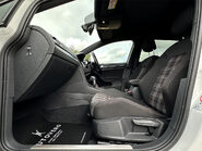 Volkswagen Golf GTI PERFORMANCE TSI DSG 51