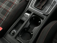 Volkswagen Golf GTI PERFORMANCE TSI DSG 67