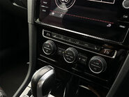 Volkswagen Golf GTI PERFORMANCE TSI DSG 69