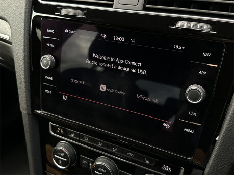 Volkswagen Golf GTI PERFORMANCE TSI DSG 75