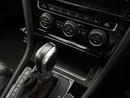 Volkswagen Golf GTI PERFORMANCE TSI DSG 68