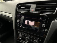 Volkswagen Golf GTI PERFORMANCE TSI DSG 64