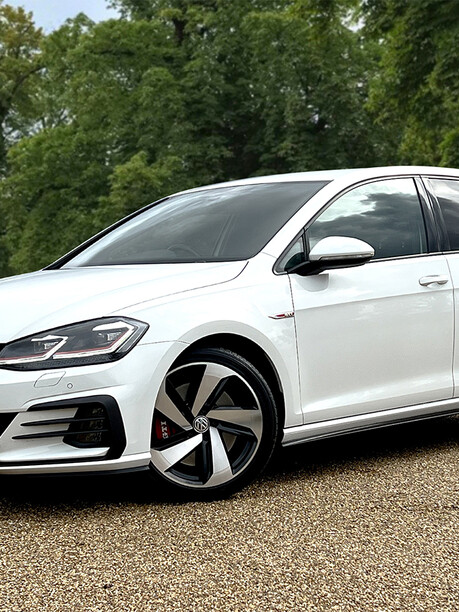 Volkswagen Golf GTI PERFORMANCE TSI DSG