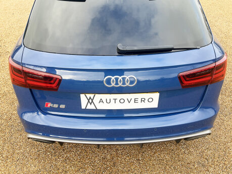 Audi A6 RS6 PLUS AVANT TFSI QUATTRO 30